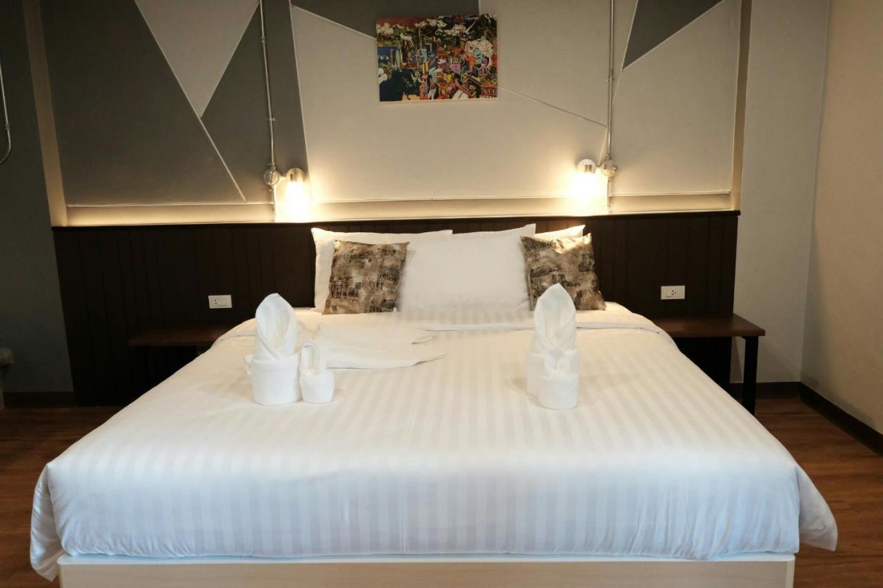 Room2U Hat Yai Bagian luar foto